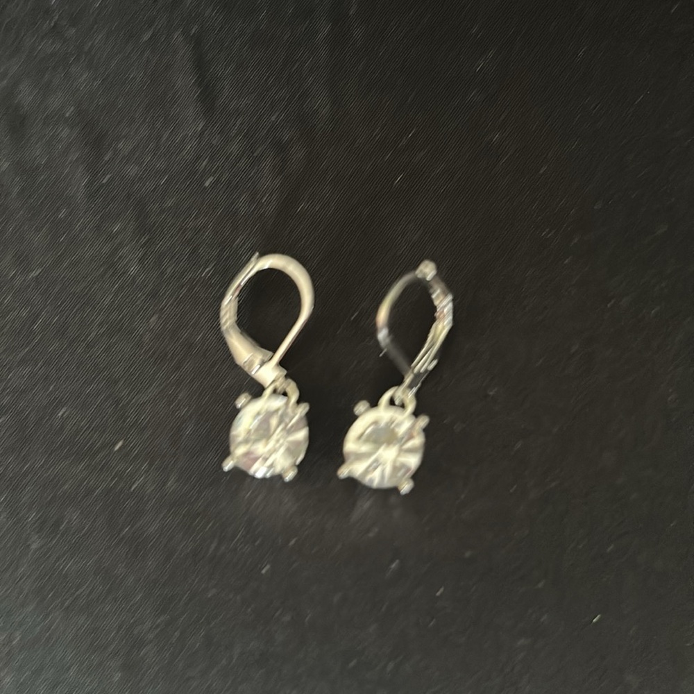 Cubic Zirconia Silver Drop Earrings  8mm with Lever Clasp GORGEOUS - Picture 6 of 8